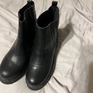 Steve Madden Chelsea Boots